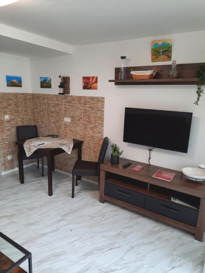 G&h Almrausch Apartment